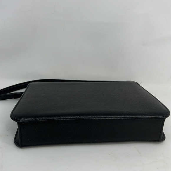 Dobbies Bags Structured Black Crosshatch Leather Snap Close Handbag - Picture 9 of 10